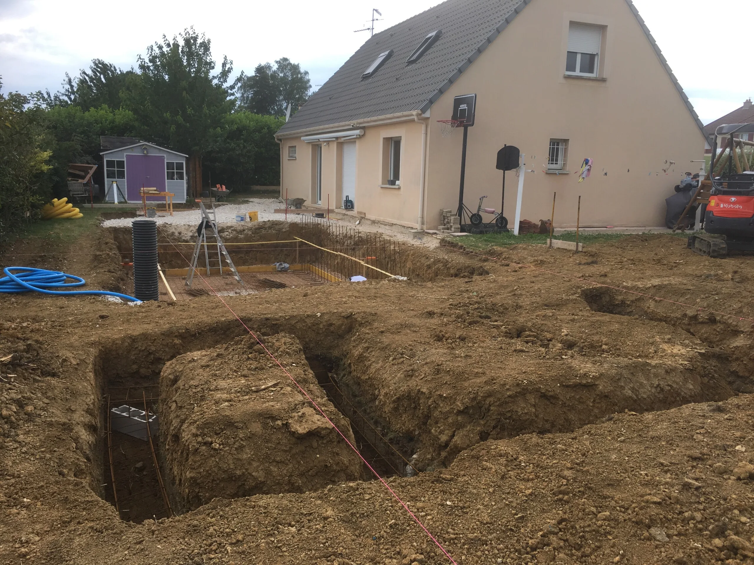 fondations pour cabanon de jardin et piscine creusée - SARL Rouget Sébastien