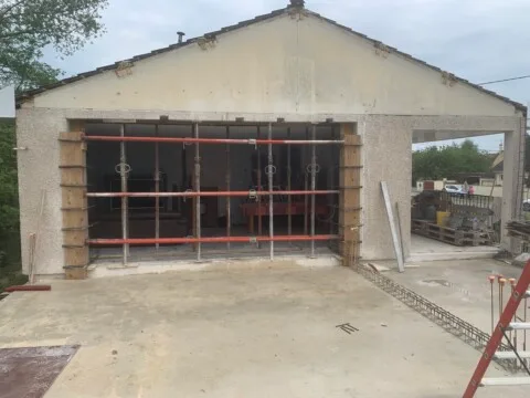 Extension de maison avec terrasse et baie vitrée - SARL Rouget Sébastien