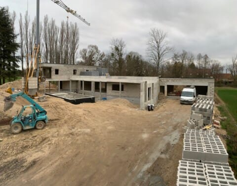 Construction maison d'architecte avec piscine creusée - SARL Rouget Sébastien