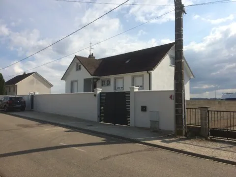 Construction muret avec portail maison individuel - Maçonnerie Rouget