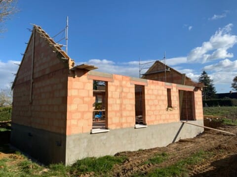 Construction pavillon : maçonnerie, charpente et couverture par SARL ROUGET Sébastien