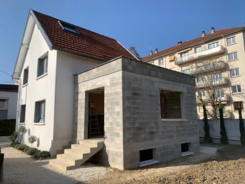 Démolition ancienne terrasse pour création extension habitation sur sous-sol à Dijon
